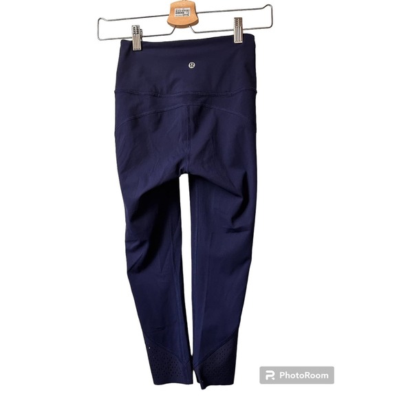Lululemon Anew Crop (21") Hero Blue size 2 leggings - Picture 3 of 8